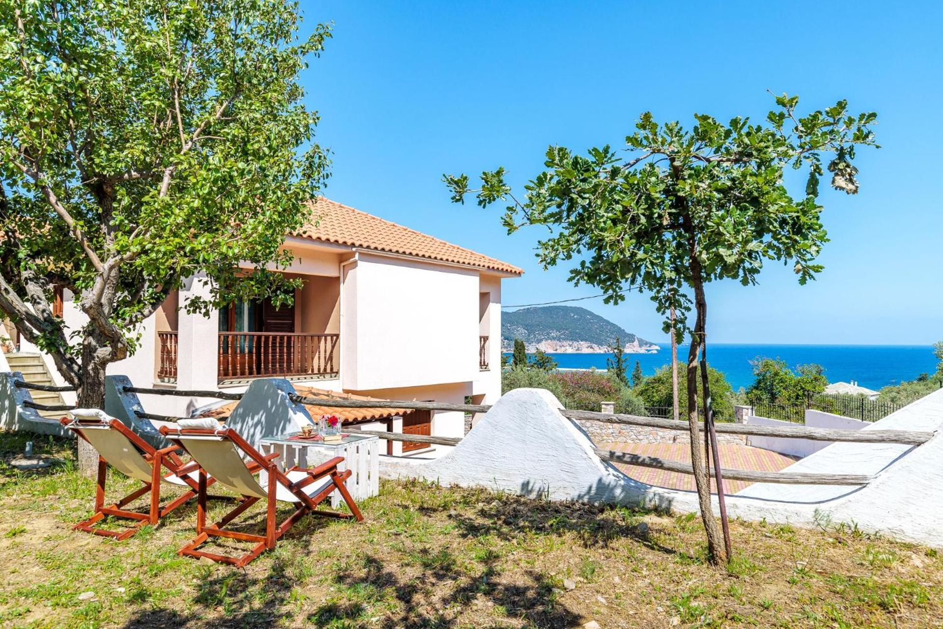 Naiades Superior Apartments In Skopelos With Sea View Close To The Town Exterior photo